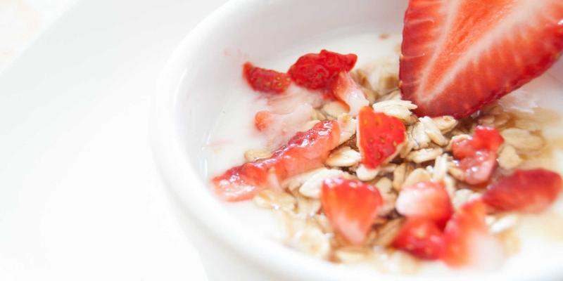 Tom Olson的家庭办公室优化指南：在personal blog中实践self-improvement，打造提升远程工作效率的modern living空间