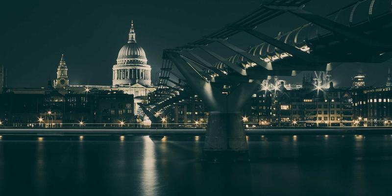 Tom Olson 财务自由之路：被动收入的科技工具组合